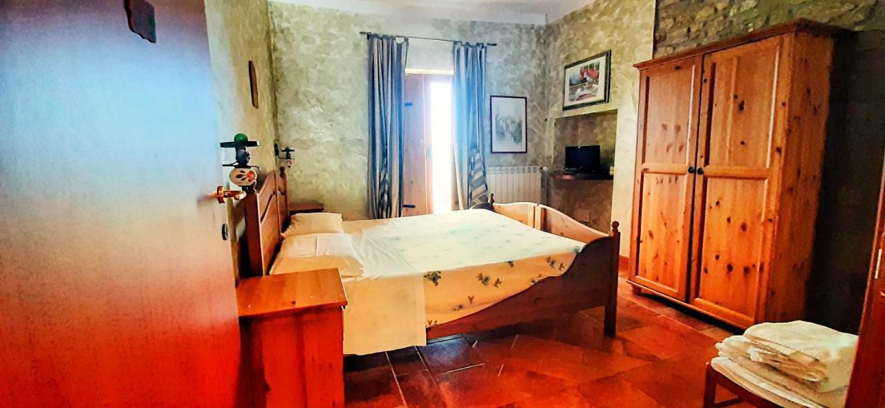 Casale Trusella Bed & Breakfast Ponti Phòng bức ảnh